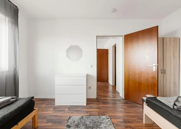 Malidu Duesseldorf * 克雷费尔德